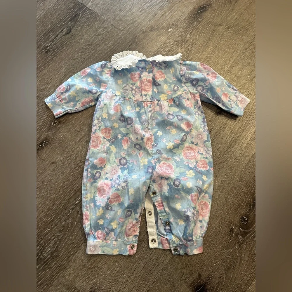 Vintage Doe - spun baby girls onsie rhomper